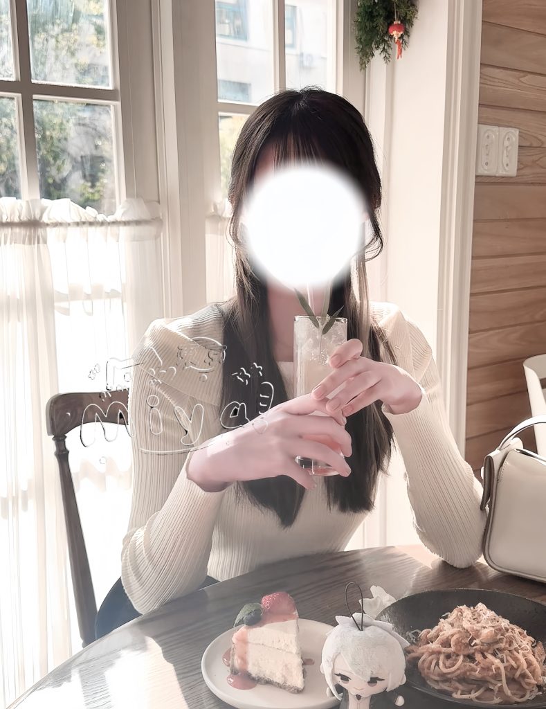 名前：Yuna（ゆな）年齢：19歳（美大1年生）カップサイズ：Dカップ身長：158cm星座：かに座性格タイプ：INFP 🧁