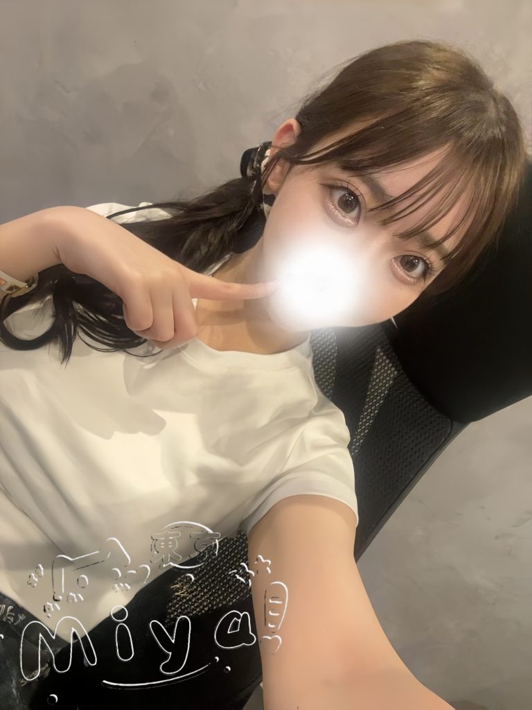 8月12日出勤女孩・Miya嚴選推薦！名字：凜花（Rinka）年齡：21歲罩杯：F罩杯身高：160cm星座：天蠍座性格類型：ENFP🙂
