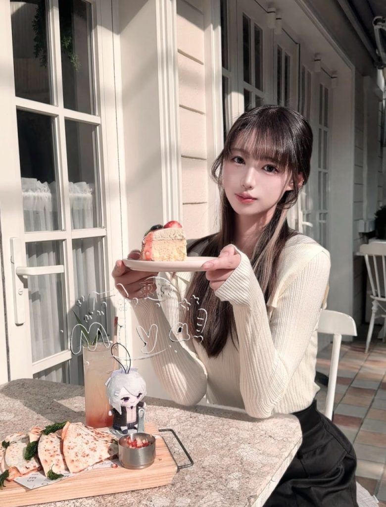 8月15日出勤ガール・Miya厳選ピックアップ！名前：Yuna（ゆな）年齢：19歳（美大1年生）カップサイズ：Dカップ身長：158cm星座：かに座性格タイプ：INFP 🧁