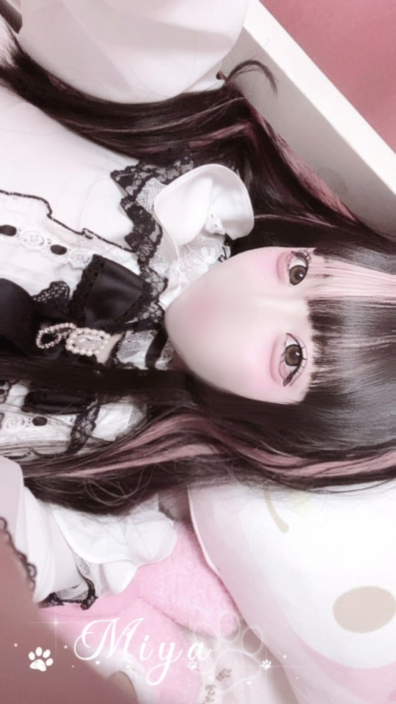 隣家の妹系、可愛く清純なタイプ、自然で気取らない雰囲気小穴はピンク色で締まりが良く、濡れやすく敏感