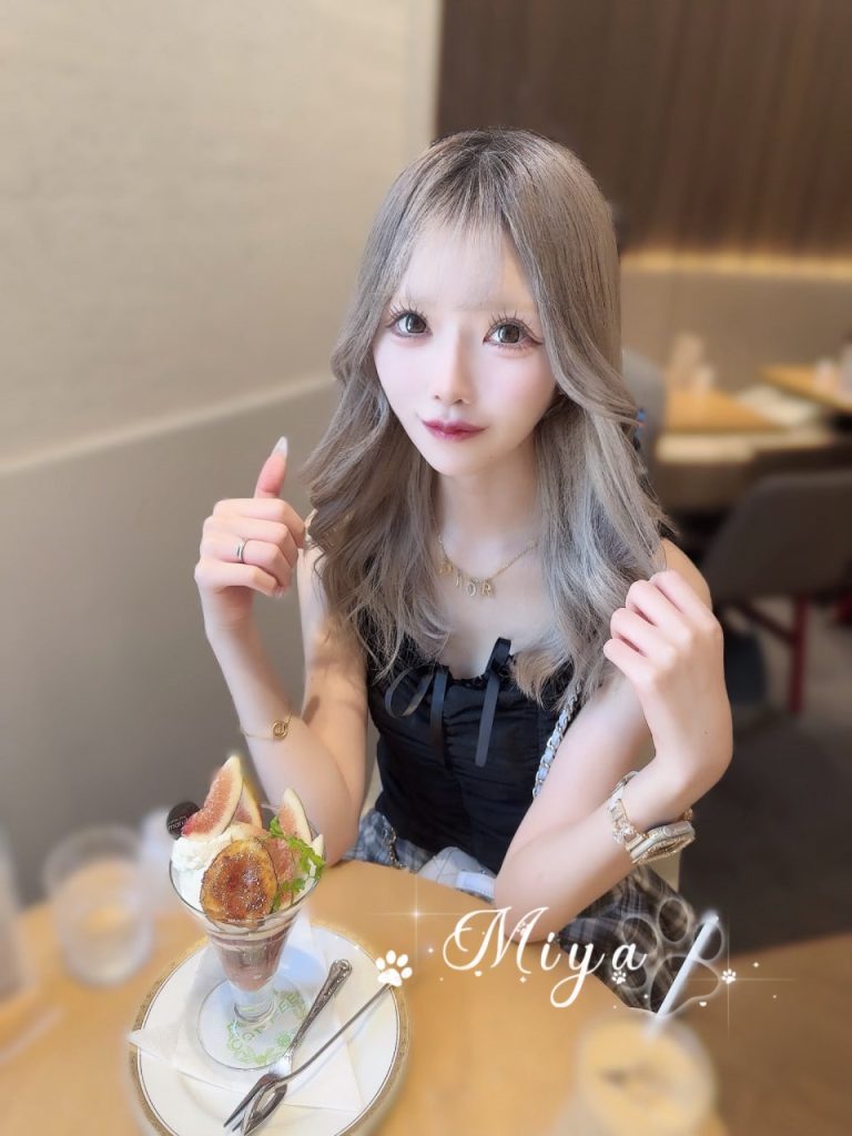 フェラが得意 天然美乳サービスが良い 一流の外見と美巨乳 非常に魅力的