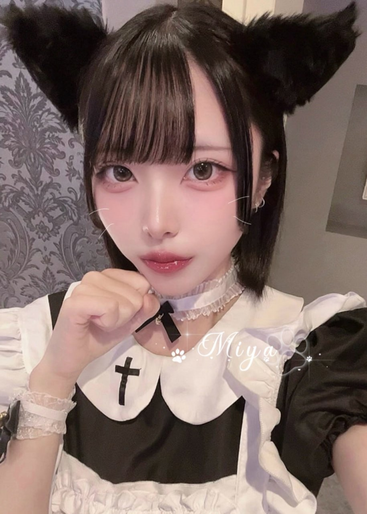 顔立ちは愛らしく可愛らしいけれど、ベッドの上では別の一面を見せる彼女