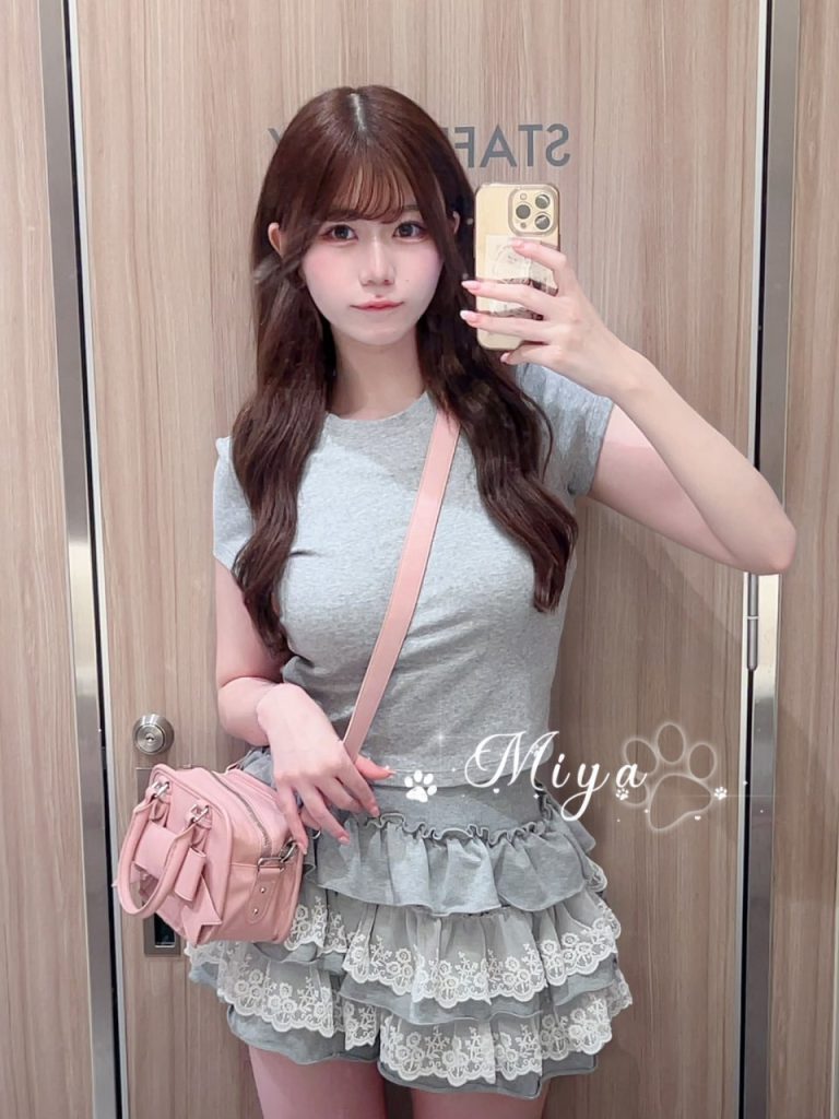 淫乱度はAV女優並み無料で黒タイツプレゼント 極度の愛情不足 性欲超強