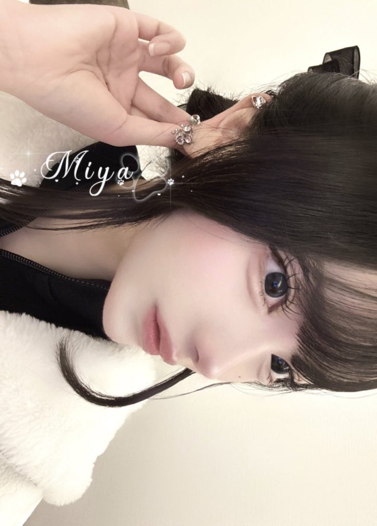 甘え上手で、ベッドではとても協力的、お兄様を恋人처럼全力で大切にします