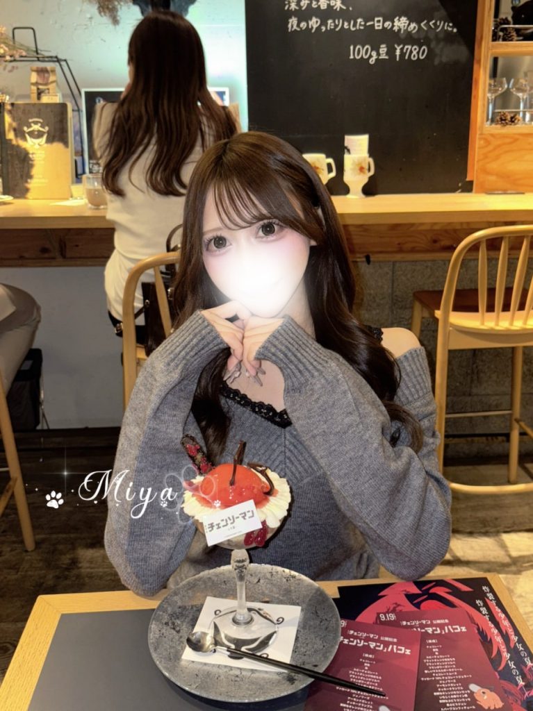 性感的な美尻と熟練の舌技、ディープスロートもお任せきつい秘部で快感アップ、最高の体験をお約束します