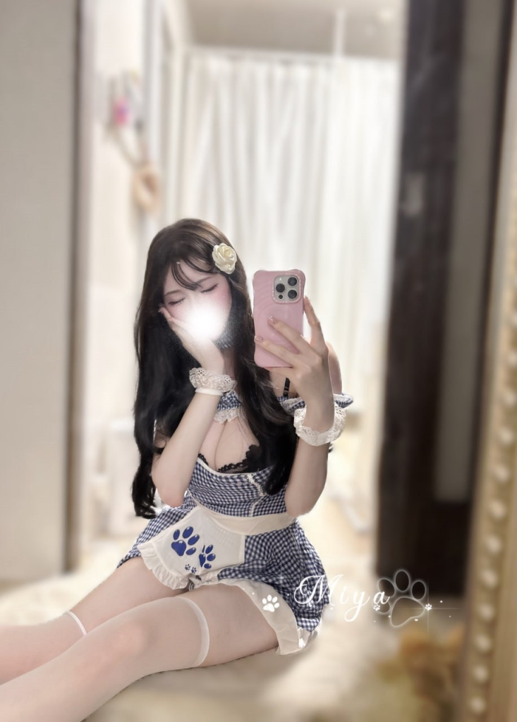 外見は清純で可愛らしいが、ベッドの上では淫らな小悪魔男を誘惑するのが上手で、性欲を刺激するサービスは真面目で、態度も良く、彼女感たっぷり