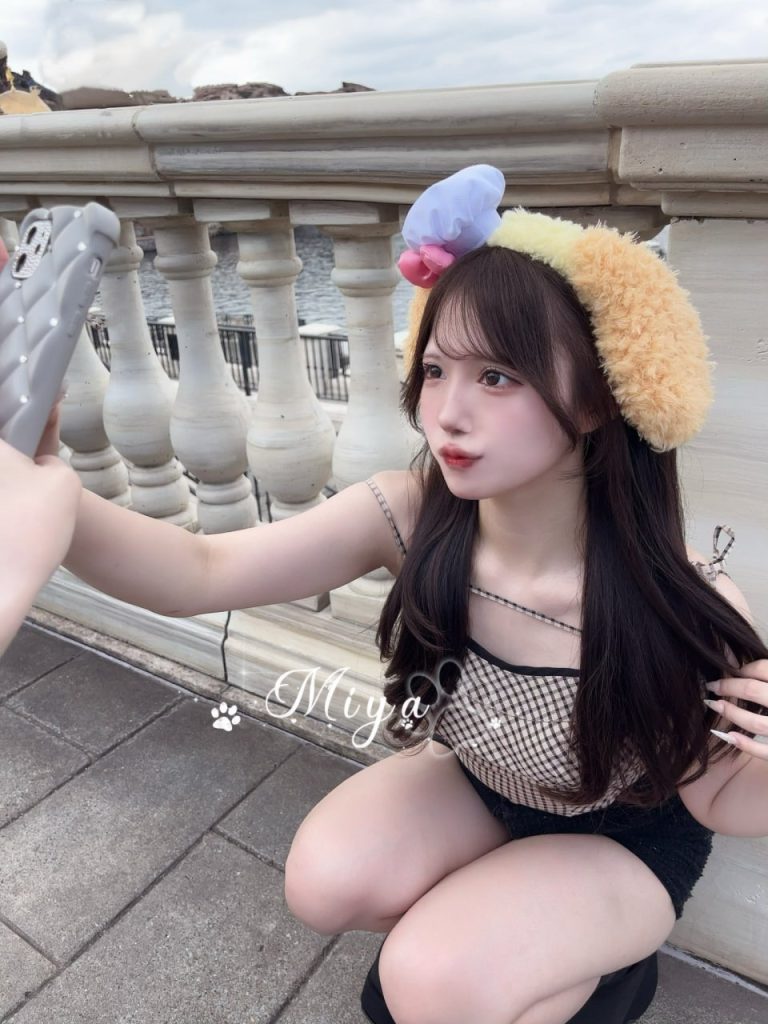 素質甜美系 敏感な彼女は口技が一流さらに、桃のような柔らかい胸であなたのDDをこすり、性欲を全開にさせます