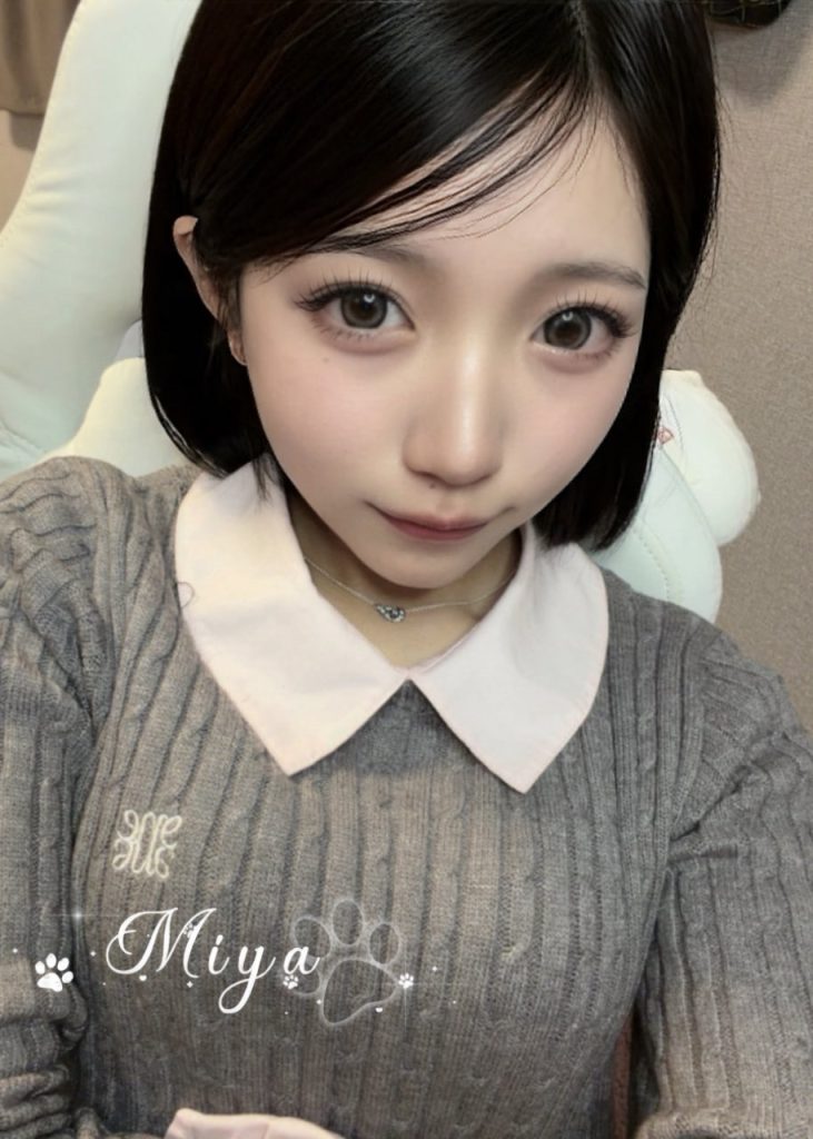 妹は淫乱で、性的な妄想が激しいです。プリッとしたお尻は激しく責められても平気で、とても淫らです。アソコは清潔で、感じやすくて濡れやすい体質です