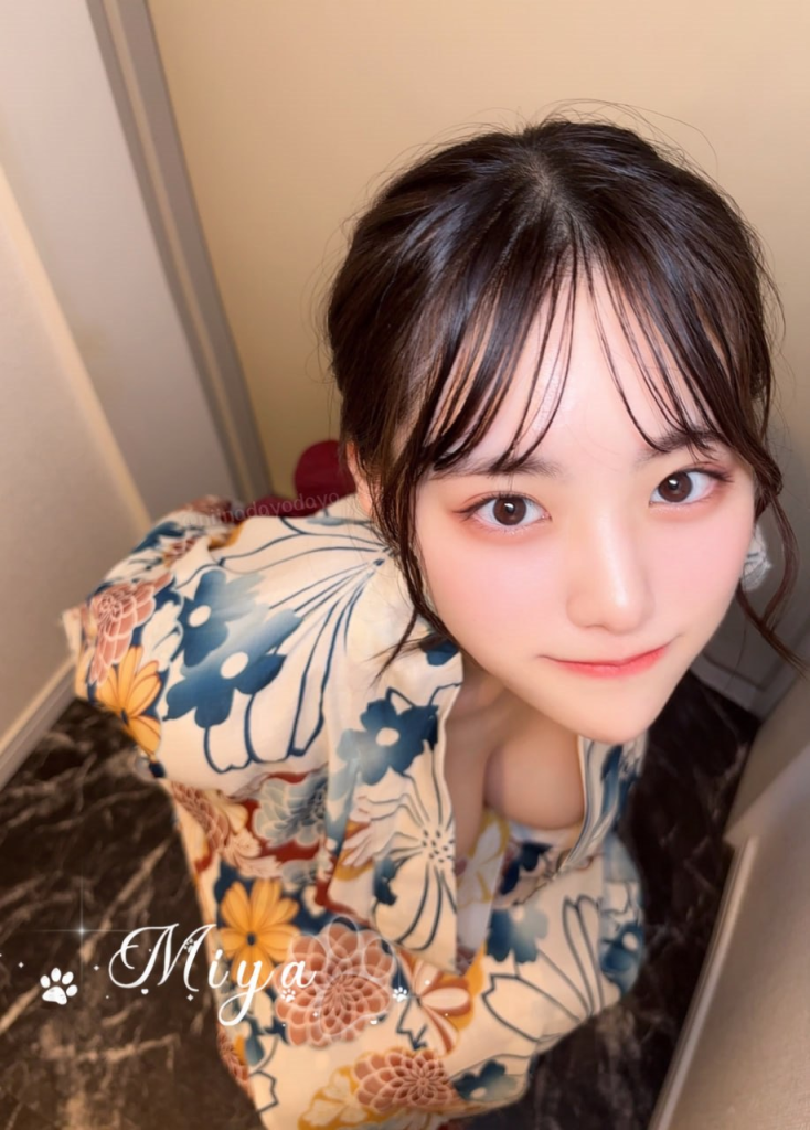 柔らかい美乳でお楽しみいただけます