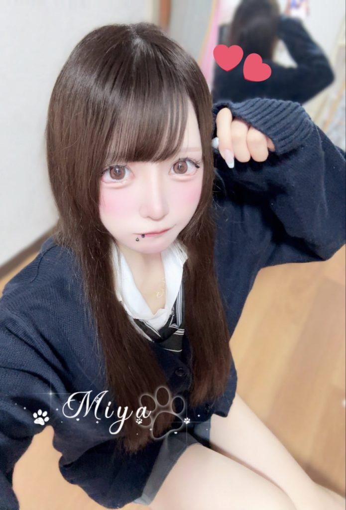 表情が魅惑的で、声が甘く、ベタつくようなインタラクションでやみつきにさせる協力度は満点で、積極的に攻め、最初から最後まで熱気が冷めることはありません