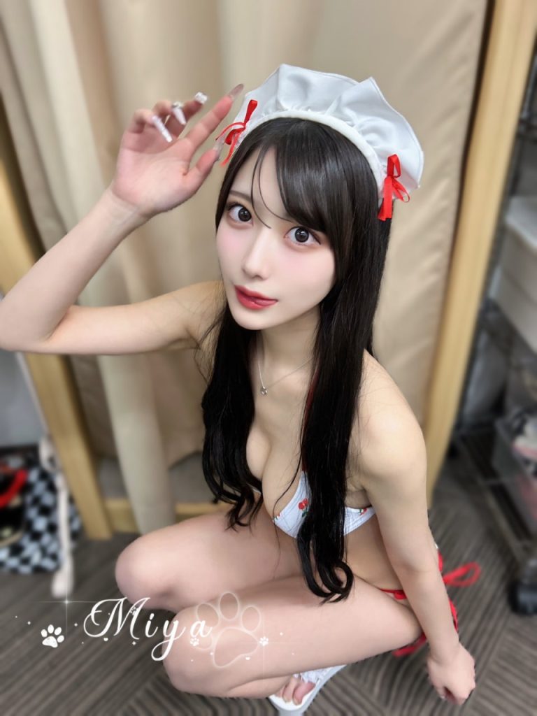 かわいい顔立ちで、小柄なので抱き心地が良いです。ラインも均整が取れており、Dカップのボリュームがちょうど良いです。